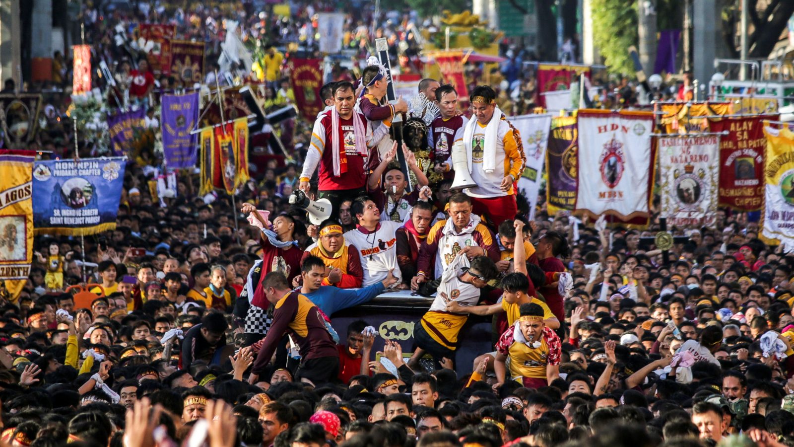 Tight Security Dismays Some During Philippines Black Nazarene Procession