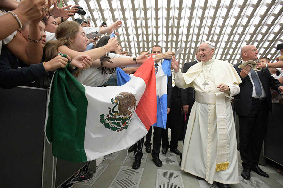 Pope Francis Prays For Victims Of Mexico Earthquake - Angelus News ...