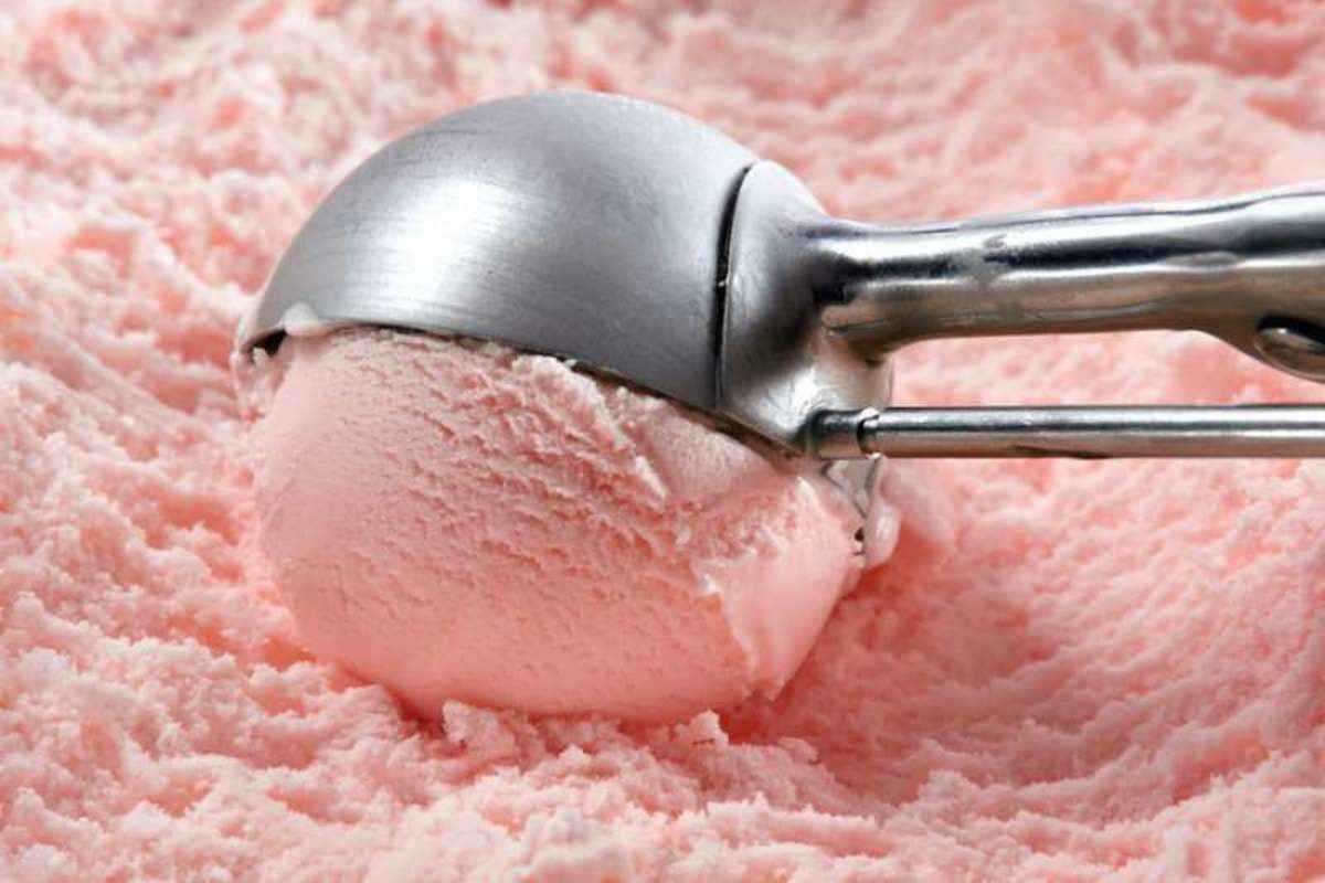 This Catholic entrepreneur uses his ice cream shop to live the faith - Angelus N...