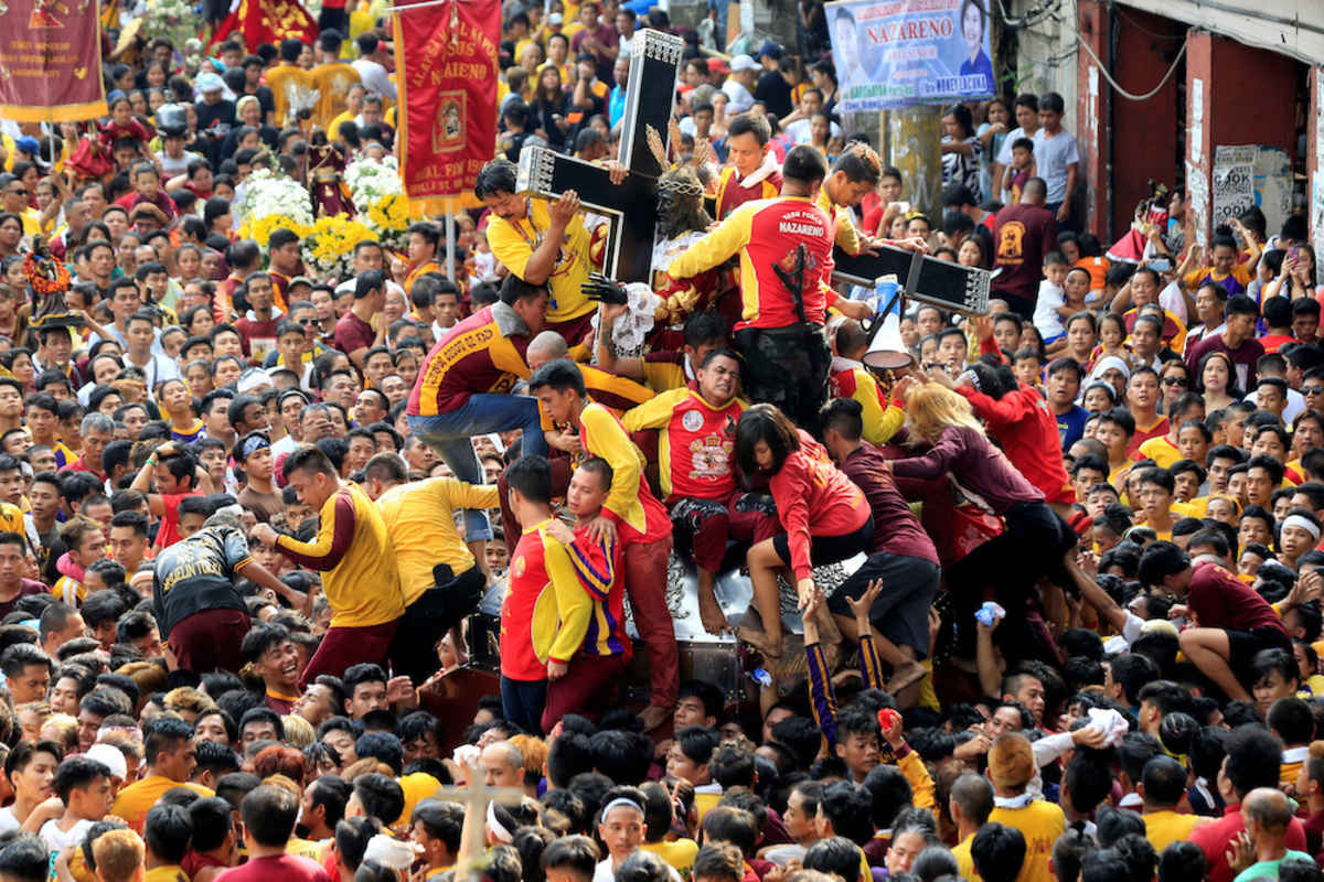 Be A Devotee Of Black Nazarene, Not A Fanatic, Says Cardinal Tagle 