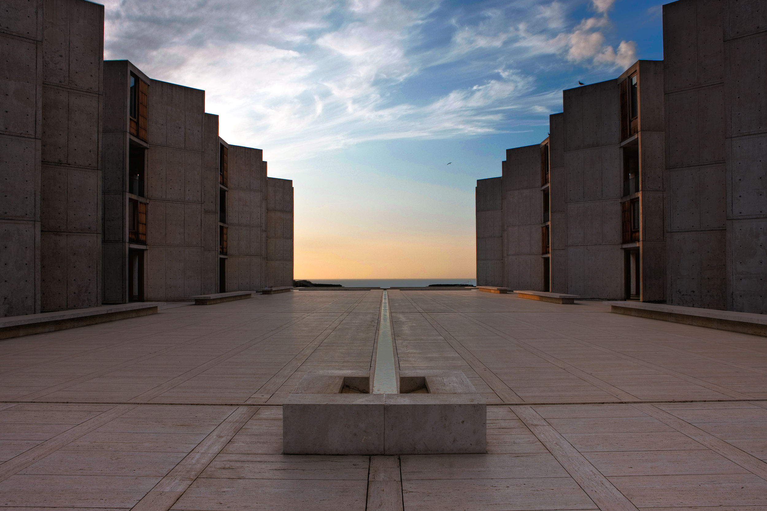 Louis Kahn's Salk Institute, the building that guesses tomorrow, is aging  — very, very gracefully
