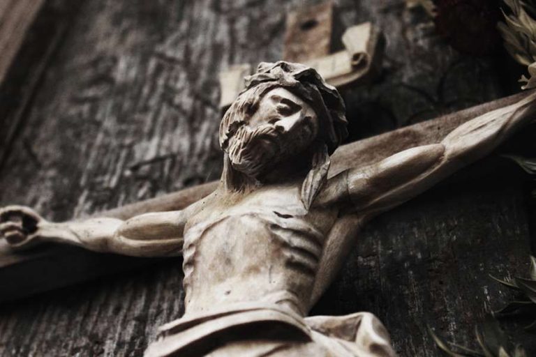 Bible scholar gives inside look at Vatican's Stations of the Cross