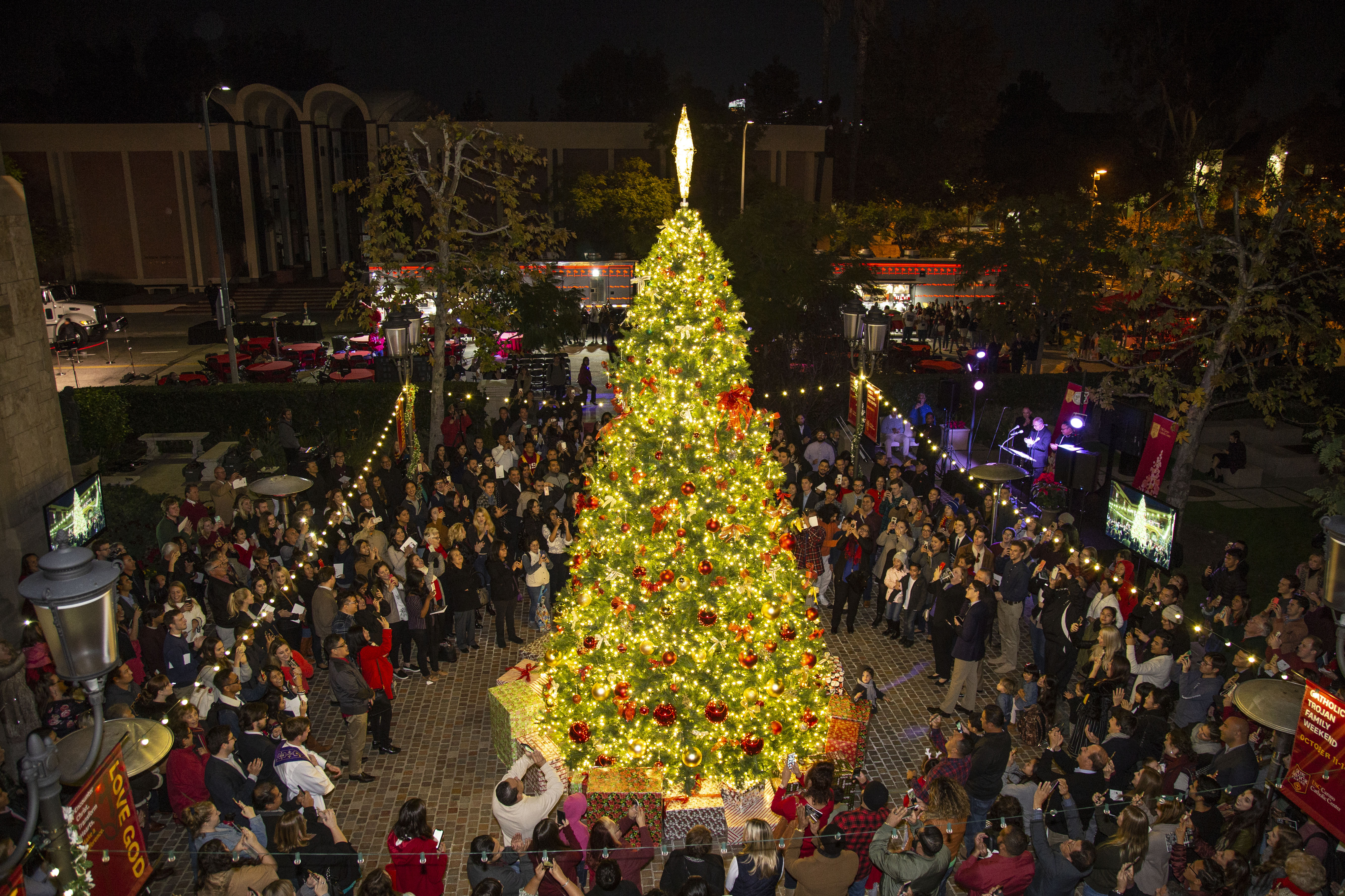 Christmas lights at USC Catholic Center