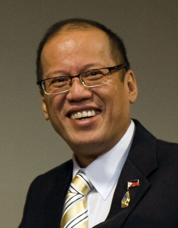 Philippine President Benigno Aquino III receives honorary degree from LMU | Angelus News
