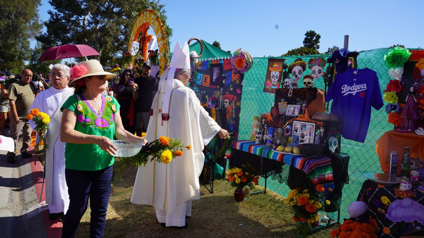 May Catholics Celebrate 'Dia de Los Muertos'?