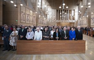 From left, Santiago and Maria Flores (55 years), Luis and Beatriz Salcedo (55 years), Francisco and Maria del Socorro Rodriguez (41 years), Carmen and Jesús Vargas (60 years) and Ofelia and Abelardo Sáenz (59 years). (Victor Alemán) 