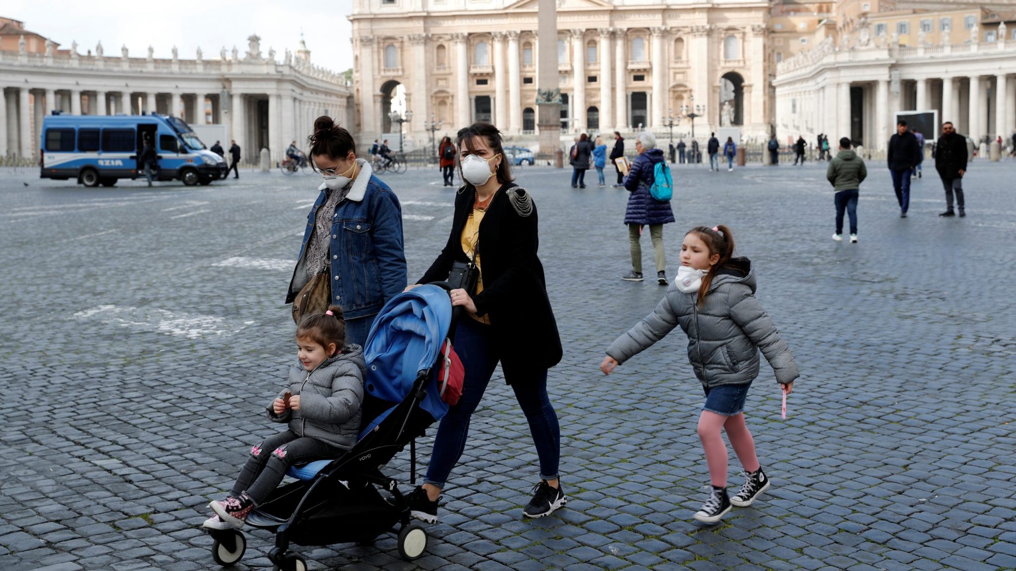 person-tests-positive-for-coronavirus-in-vatican-city-angelus-news