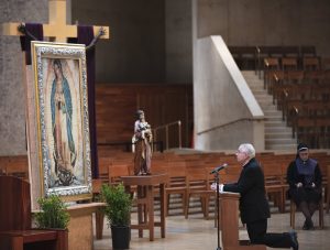 Archbishop Gomez ended the rosary with a prayer to Our Lady of Guadalupe, seeking her maternal intercession for the world in this time of need. (Victor Alemán) 