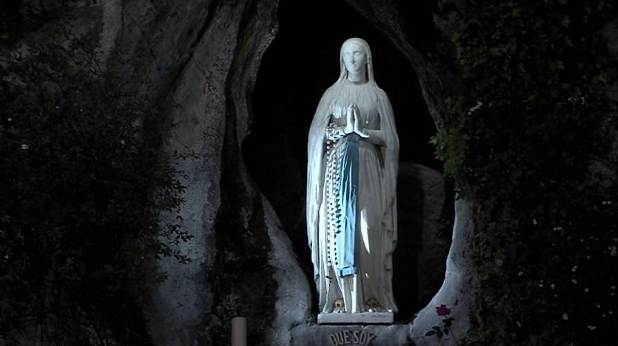French Catholics Begin Novena As Lourdes Closes For First Time In History Angelus News