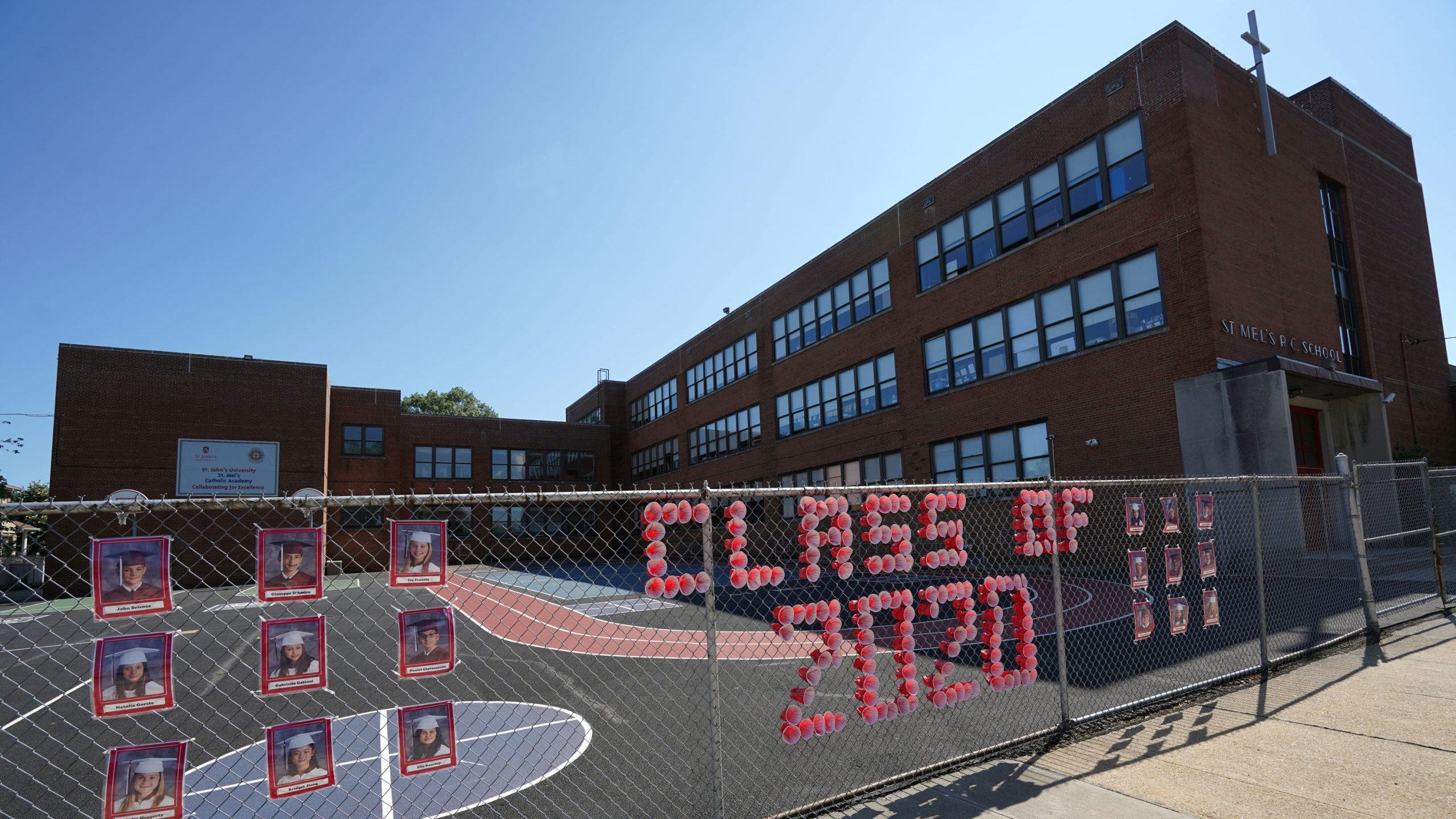 NY Catholic archdiocese to close 20 schools, merge 3