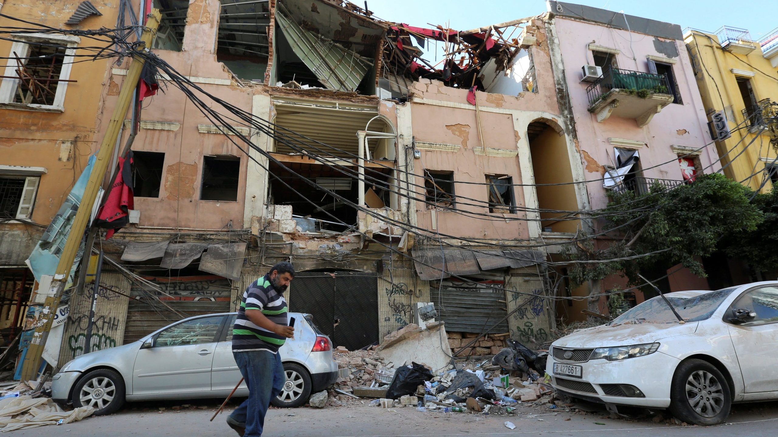 Pope Francis sends donation to Beirut for explosion recovery