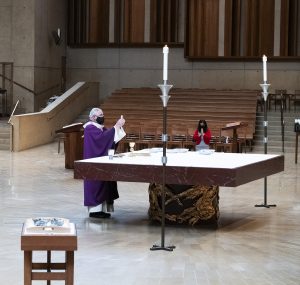Archbishop Gomez celebrates Mass on Ash Wednesday, Feb. 17. (Victor Alemán)