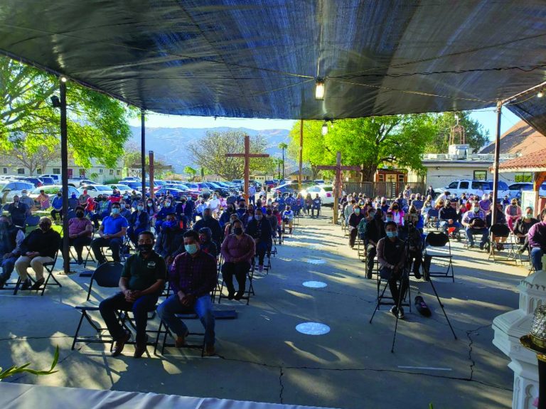 In Ventura County’s smallest Catholic outpost, outdoor worship comes naturally