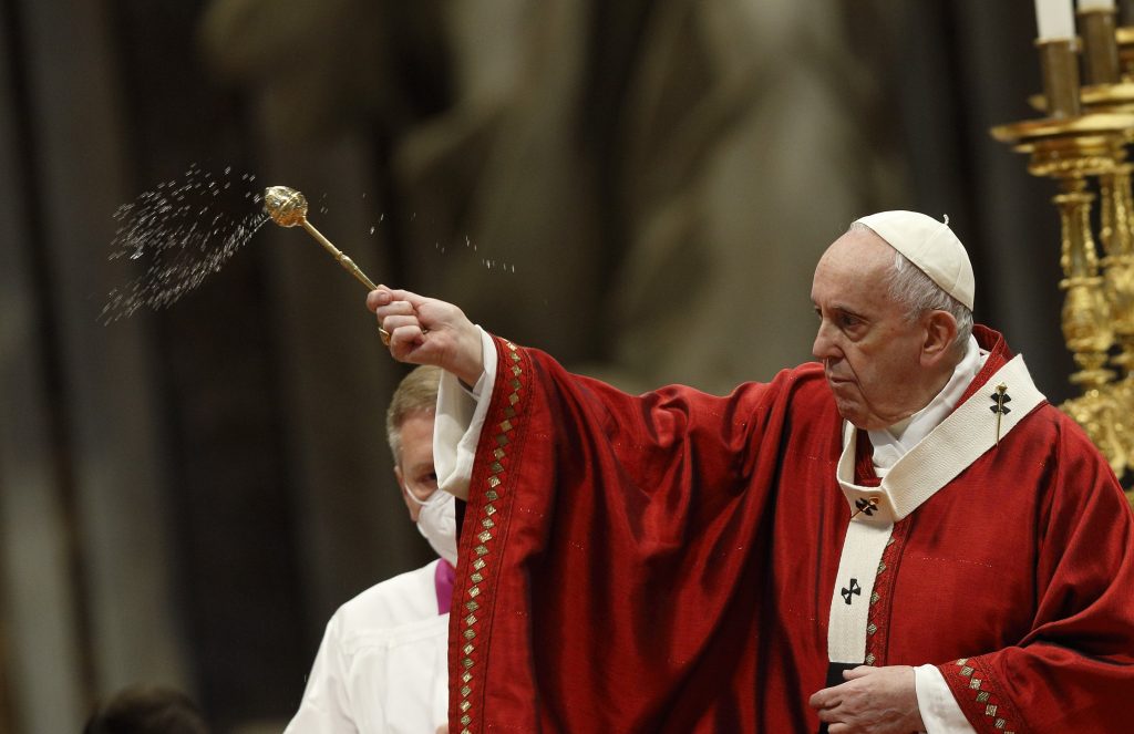 Say to the Holy Spirit, 'no' to divisive ideologies, pope says