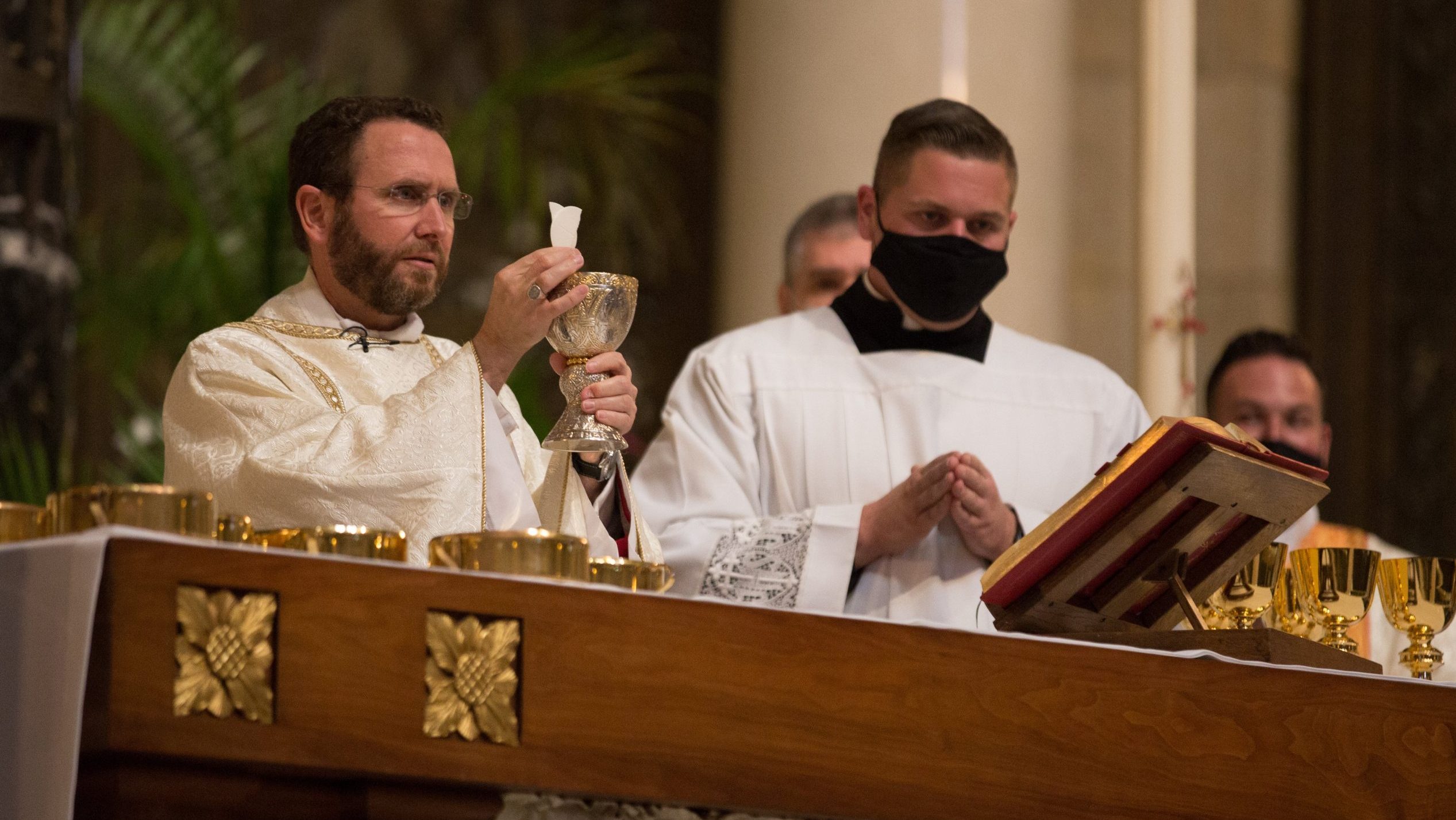 The bishops’ critical plan for eucharistic revival