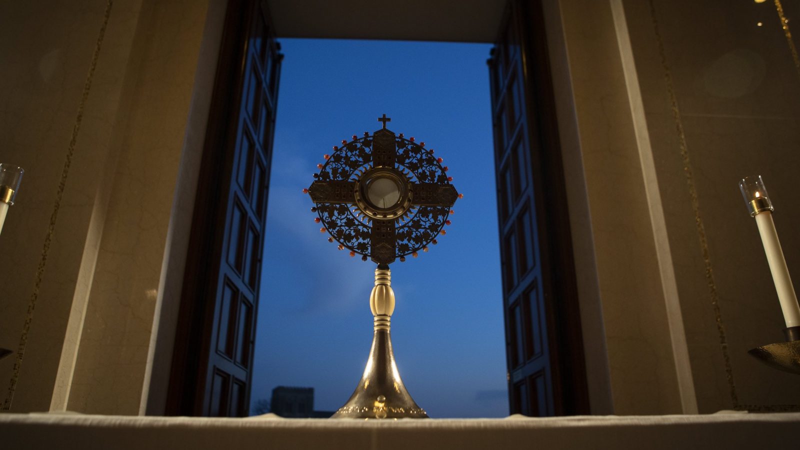 Draft statement stresses Eucharist's importance, not a need to deny it ...