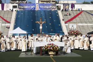 Organizers estimated more than 8,000 people attended the outdoor Sunday Mass with Archbishop José H. Gomez at East Los Angeles College Stadium. (Victor Alemán)