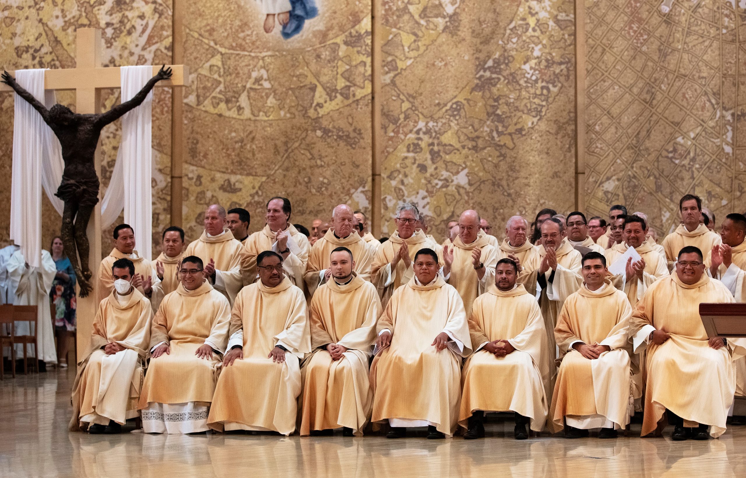 these-times-call-for-love-la-welcomes-eight-new-priests-at-2022