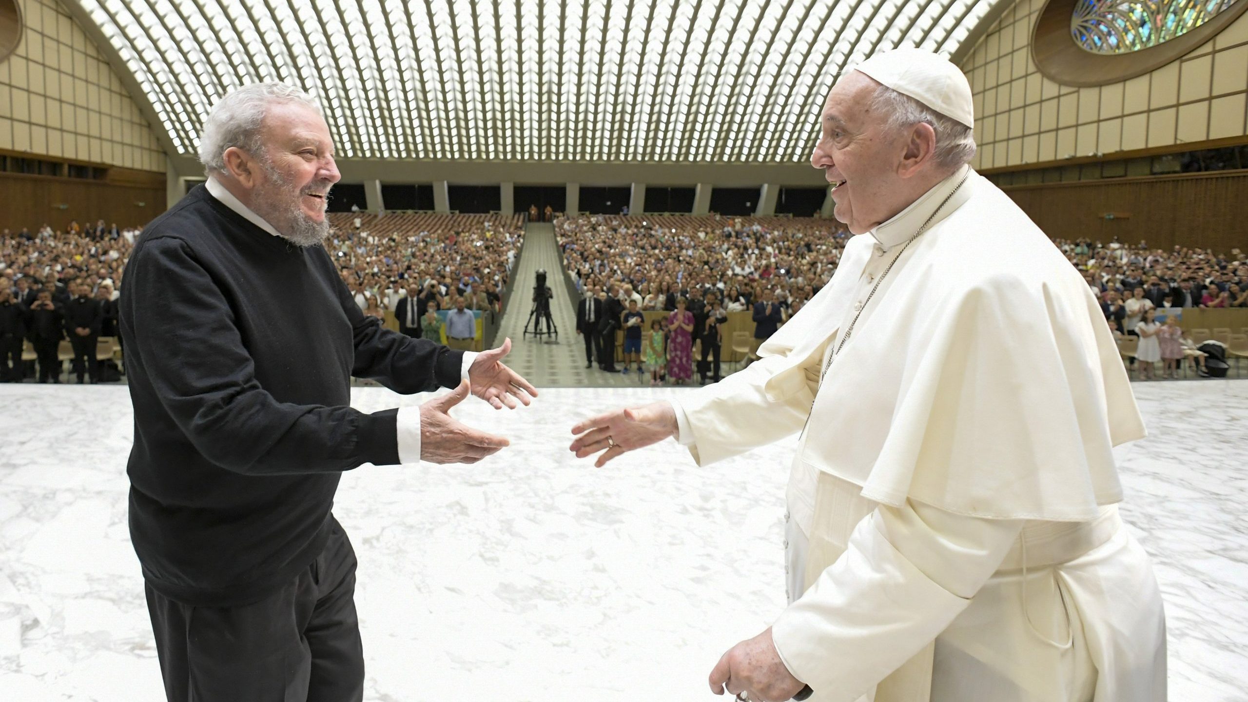 Pope sends 450 families of Neocatechumenal Way as missionaries