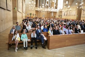 LA Catholics packed the Cathedral of Our Lady of the Angels for the transitional deacon ordination May 28, 2022. (Victor Alemán)