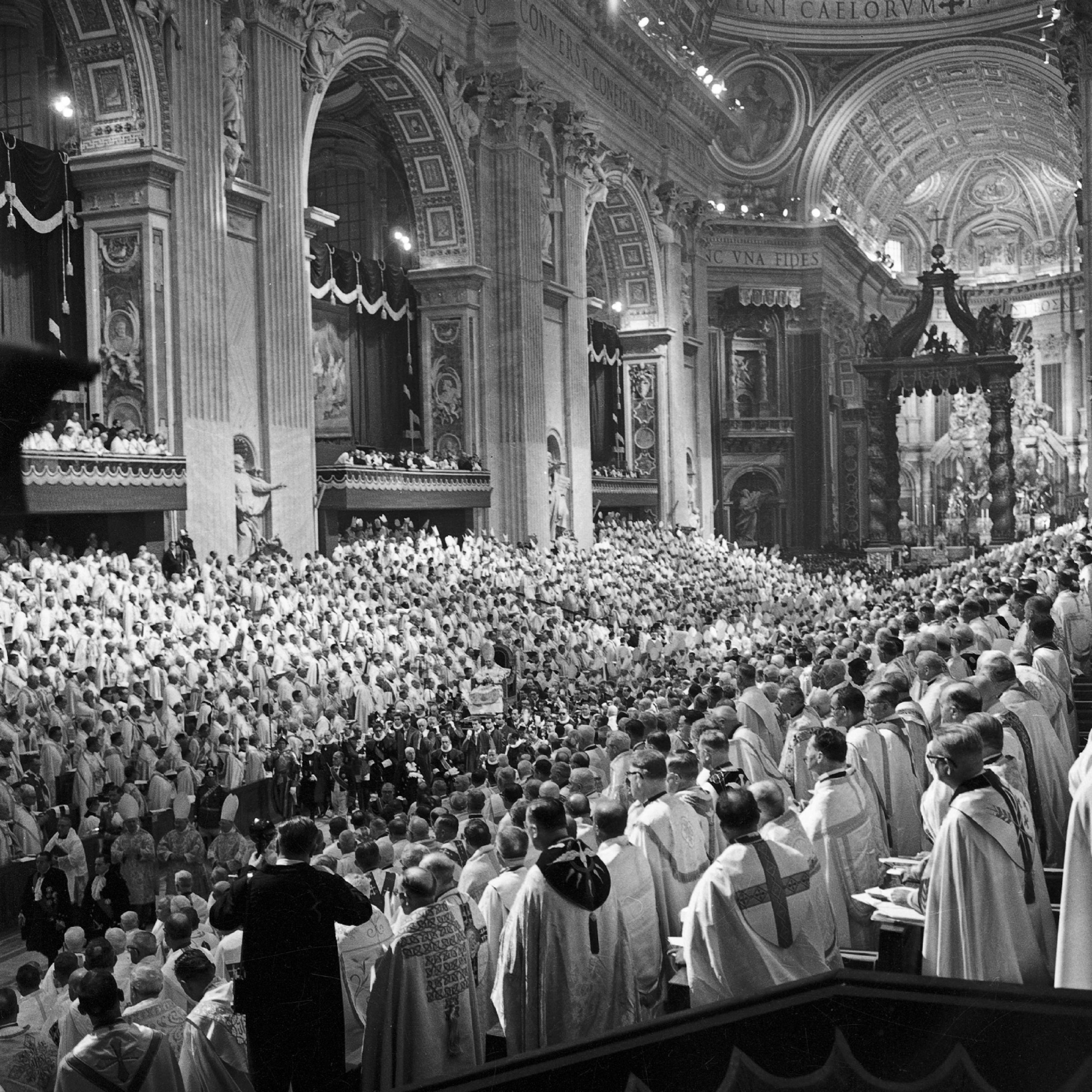 11. Gaudium et spes - The Vatican Council II