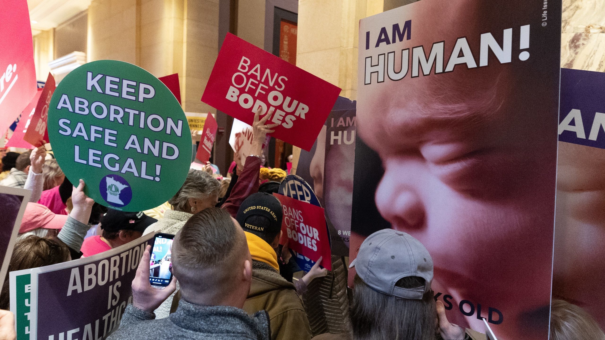 Over Catholic protests, Minnesota lawmakers enact right to abortion law