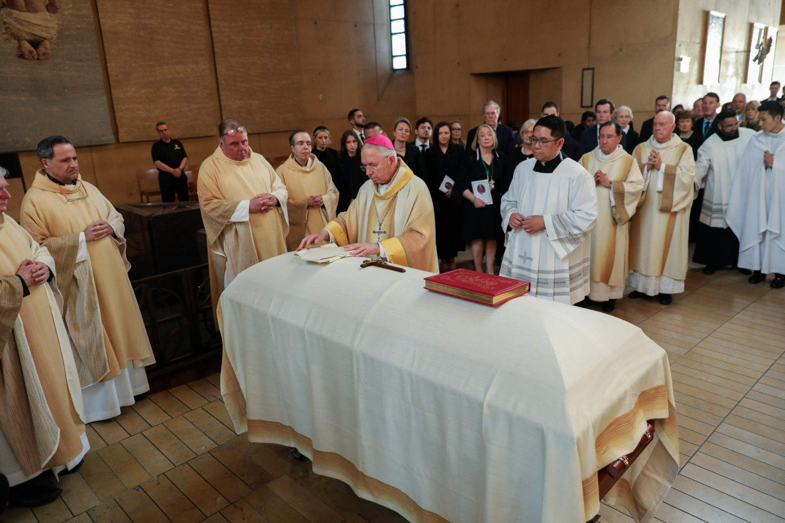 Bishop O’Connell Funeral: Nearly 5,000 Pack Cathedral To Honor His ...