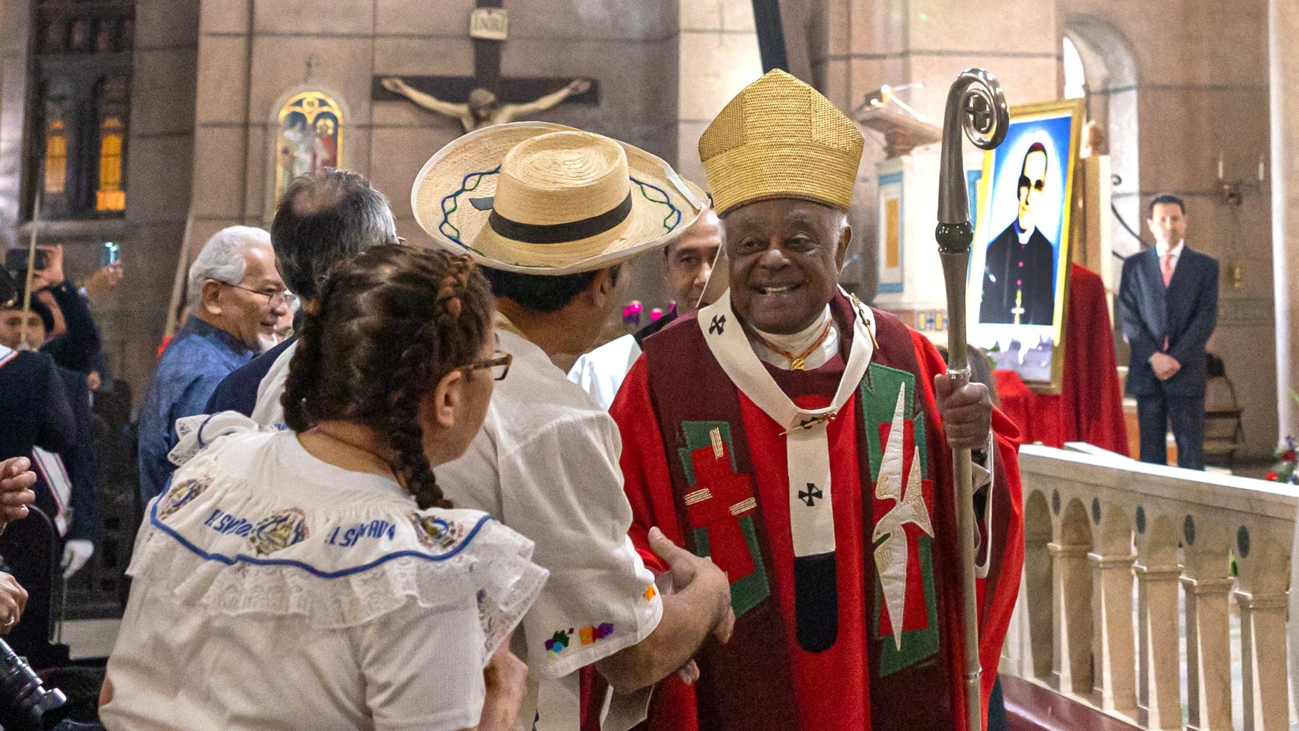 Salvadorans celebrate St. Oscar Romero at anniversary Mass