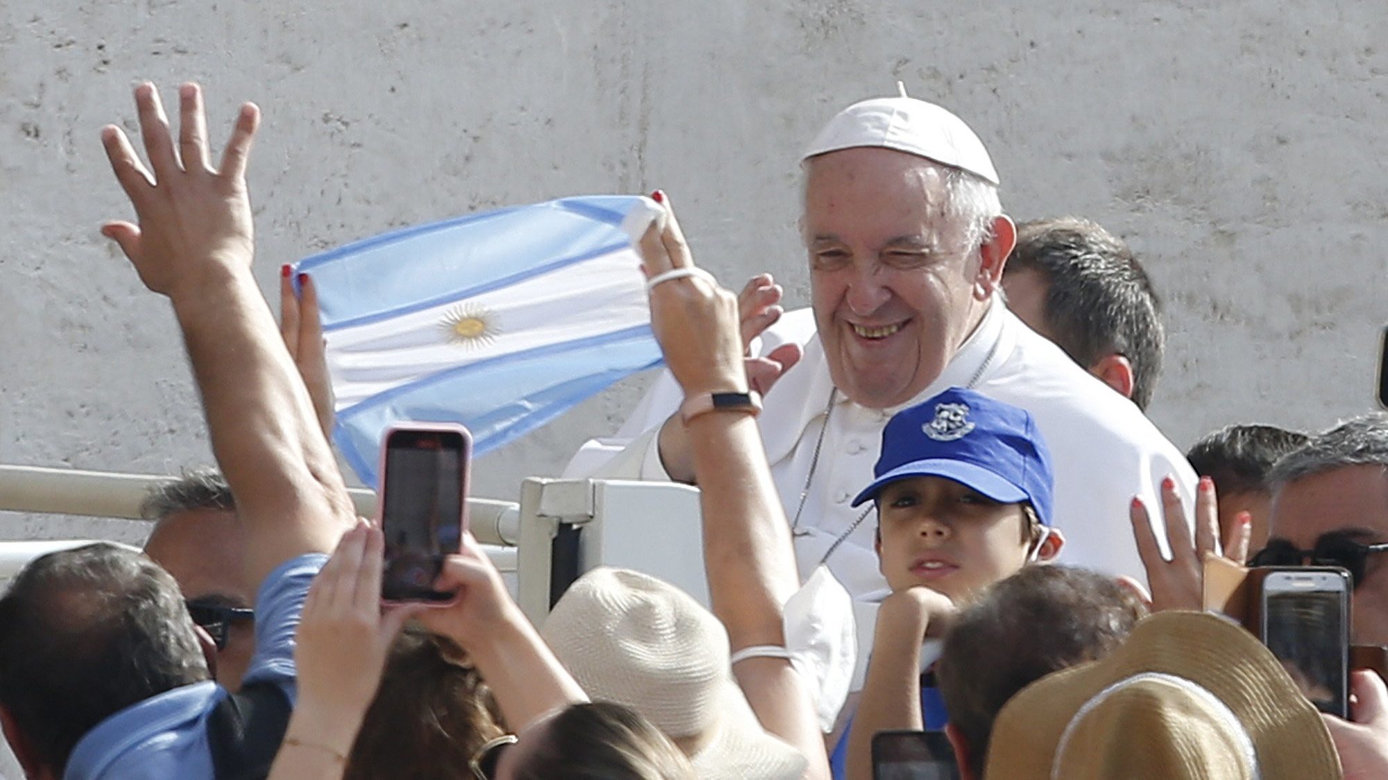 Could an electoral surprise in Argentina scuttle pope’s homecoming?