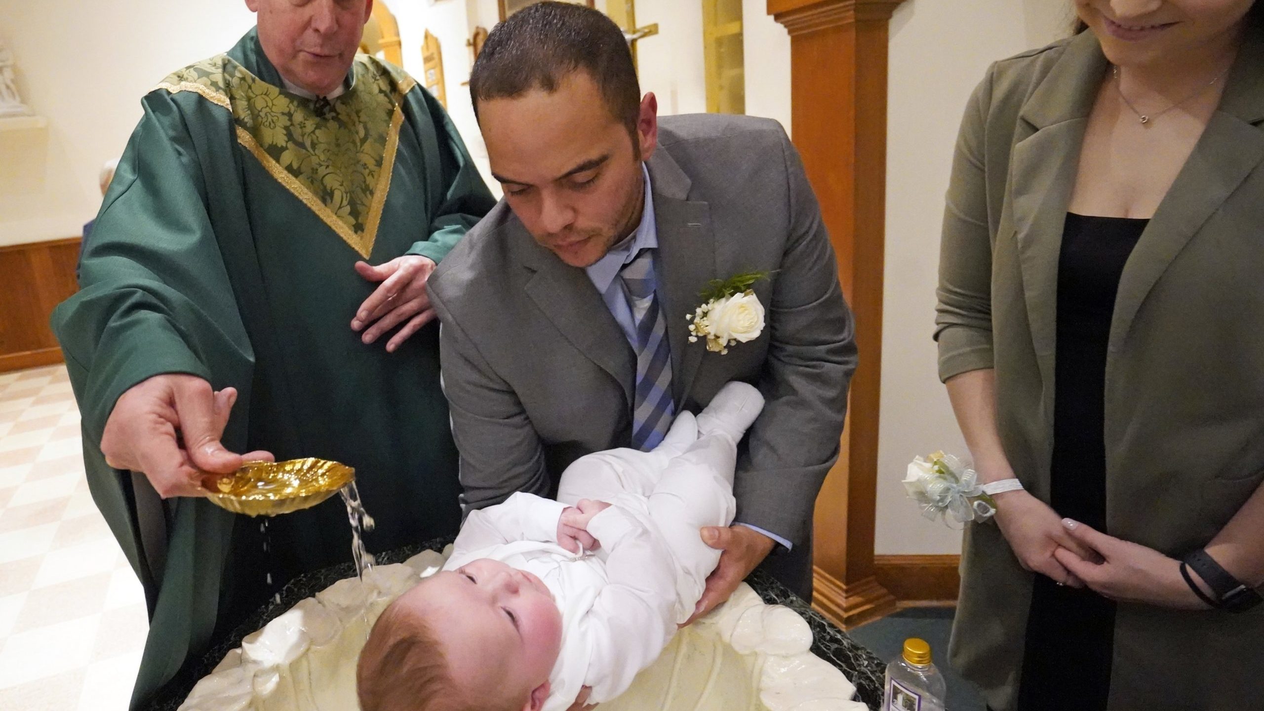 German diocese commissioning laypeople to baptize