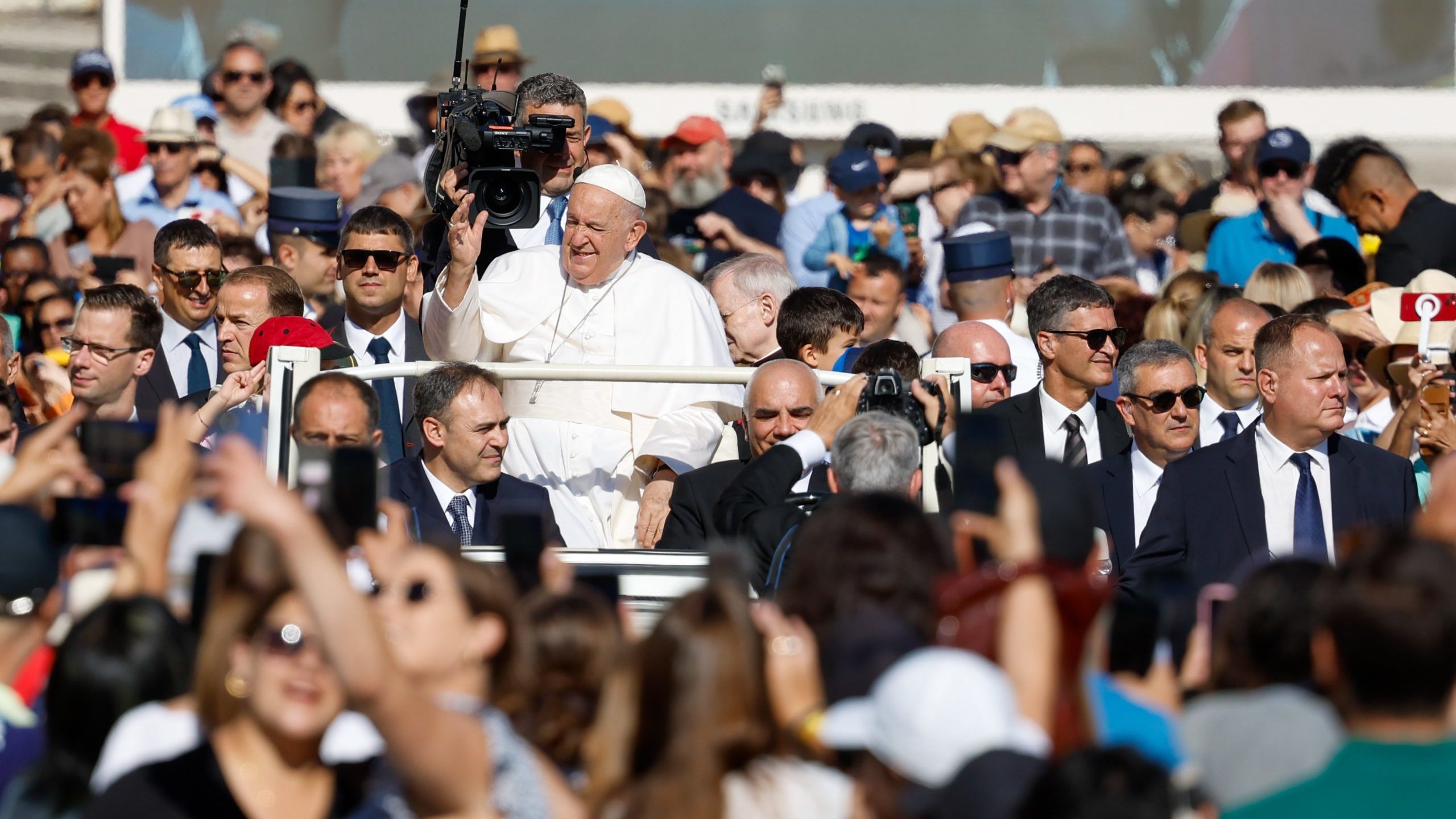 Pope calls drug traffickers 'murderers,' pushes against legalization