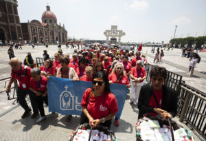 Hundreds of pilgrims from the Archdiocese of Los Angeles participated in a procession leading up to the basilica Mass. (Victor Alemán)