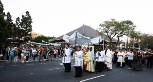 More than 300 priests, seminarians, and lay Catholics joined the archdiocese's Office of Vocations and the Friars and Sisters of the Poor of Jesus Christ LA for a Eucharistic Procession through downtown LA’s Skid Row on Saturday, July 27. (Victor Alemán)