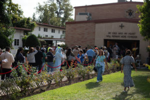 A crowd walks into the chapel of Sacred Heart Retreat House in Alhambra, where the relics of St. Thérèse were displayed on Oct. 13 during a U.S. tour of the saint's relics. (Jeffrey Bruno)