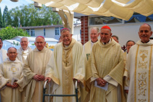Bishop Edward Clark is applauded by Archbishop José H. Gomez and other bishops and priests at a Mass at St. Maria Goretti in Long Beach March 28 celebrating Clark's 25th anniversary of episcopal ordination. (Peter Lobato)