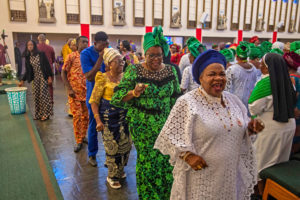 Parishioners at St. Eugene Church in South LA sing during a special May 31 Mass with Cardinal Peter Ebere Okpaleke of Ekwulobia, Nigeria, who visited LA as part of a tour visiting Nigerian Catholics living in the U.S. (Michael Goulding)