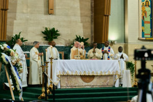Archbishop José H. Gomez presides over the Aug. 14 funeral Mass for Deacon Hosea Alexander at Holy Name of Jesus Church in Los Angeles. (John Geronilla)