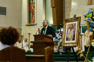 Eddie Alexander speaks during the Aug. 14 funeral Mass for his father, Deacon Hosea Alexander, at Holy Name of Jesus Church in Los Angeles. (John Geronilla)